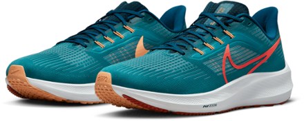 Nike Air Zoom Pegasus 39 Road-Running Shoes - Men's 2