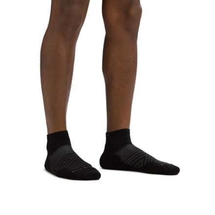 Darn Tough Run COOLMAX Quarter Ultralight Cushion Socks - Men's 1
