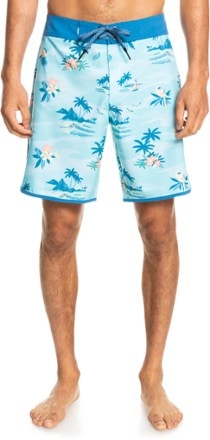 Quiksilver SurfSilk Scallop 19" Board Shorts - Men's 1