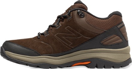 nb mens walking shoes