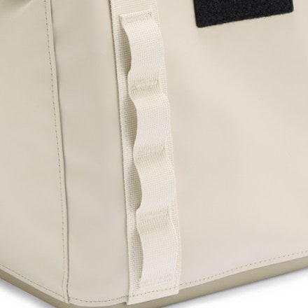 YETI Daytrip 14 L Tote Bag 8