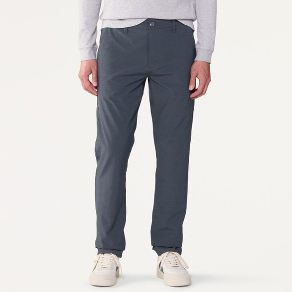 Model info: Height: 6' 2" | Waist: 32" | Inseam: 32" | Wearing size: 32 IN Waist x 32 IN Inseam