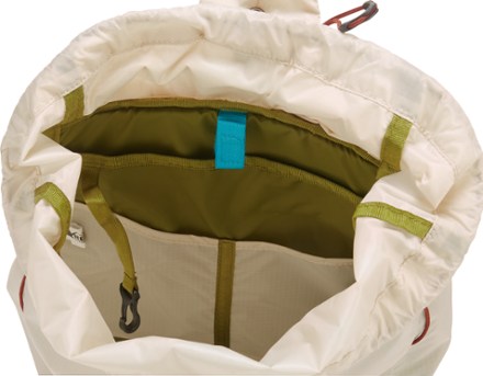 REI Co-op Flash 18 Pack - Pride Graphic Edition 7