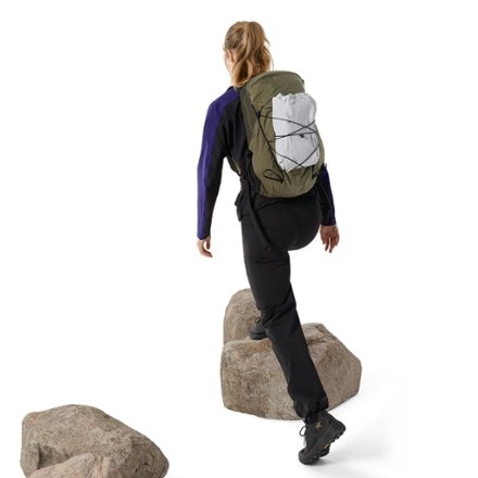 Arc'teryx Aerios 18 Pack 6