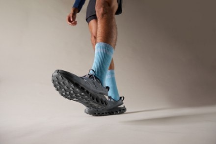 On Cloudsurfer Trail Trail-Running Shoes - Men's 6