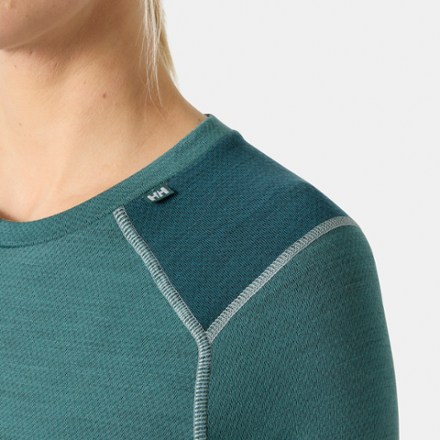 Helly Hansen LIFA Merino Midweight Base Layer Crew Top - Women's 4