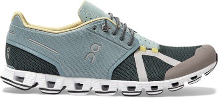 discount on cloud running shoes