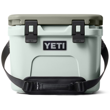 YETI Roadie 15 Cooler 0