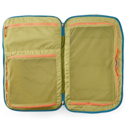 Cotopaxi Allpa 35 L Travel Pack Interior