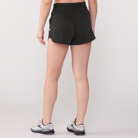 Vuori Halo Performance Shorts 2.0 - Women's 2