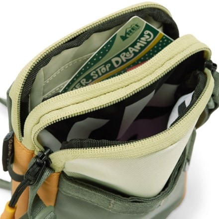 Sherpani Cruz Crossbody Bag - Women's 5