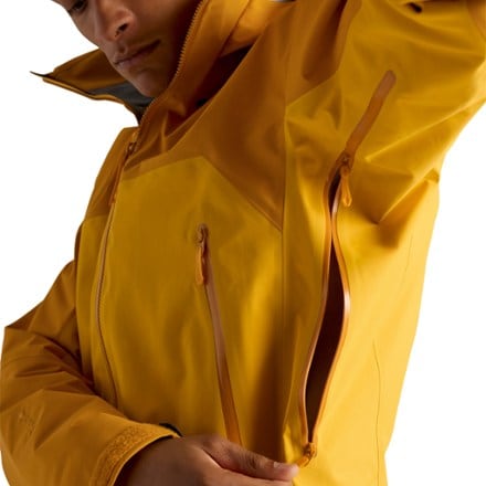 Arc'teryx Beta AR Jacket - Men's 7