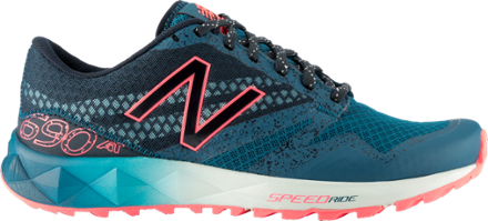 new balance running shoes woman