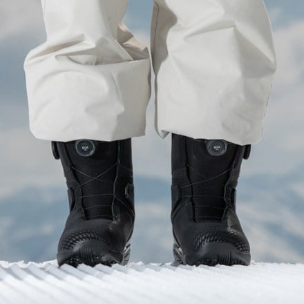 Location Image of color Black