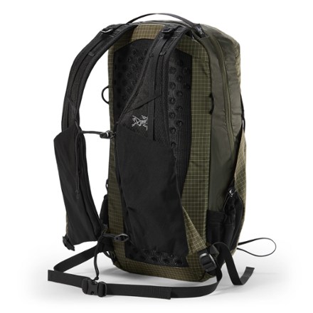 Arc'teryx Aerios 18 Pack 1