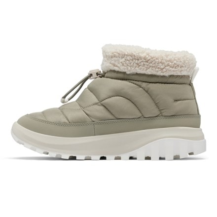 Columbia Snowtrot Shorty Snow Boots - Women's 1