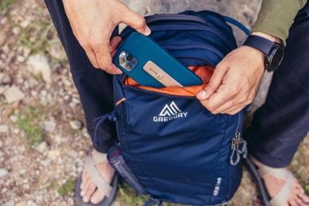 Gregory Inertia 18 H2O Hydration Pack - Closeout - Men's 2