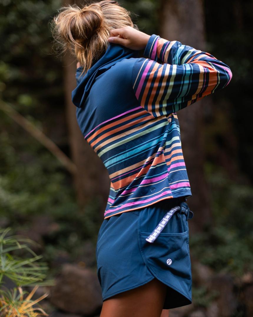 Location Image for Quarter-Zip Sunshade - Women's