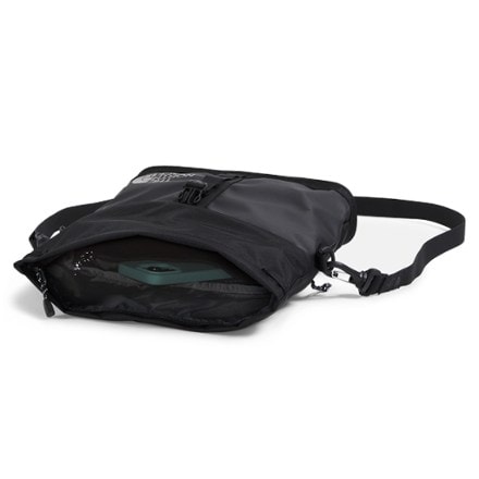 The North Face Base Camp Duffel Shoulder Bag 3