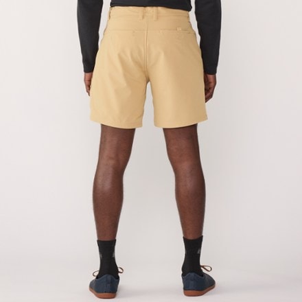 The North Face Rolling Sun Packable 7" Shorts - Men's 4