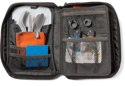 GSI Outdoors Destination Kitchen Set 24 4