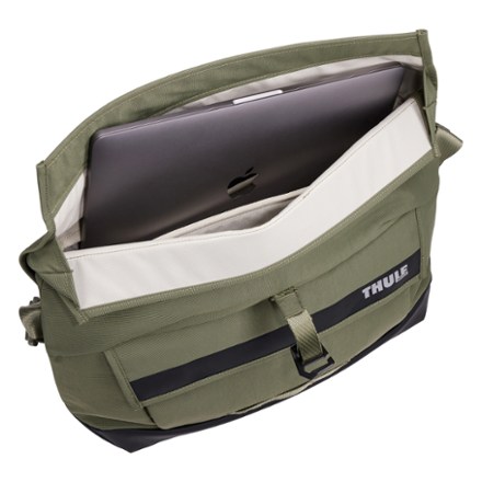 Thule Paramount 14 L Crossbody Bag 5