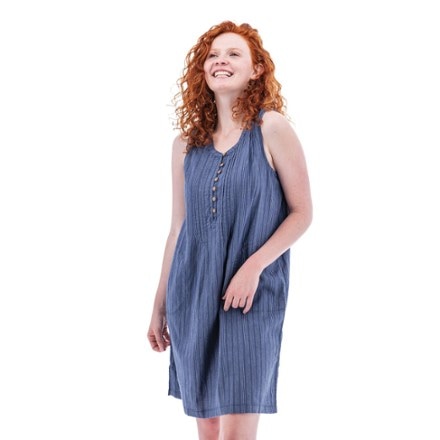 Aventura Breezy Pintuck Swing Dress 2