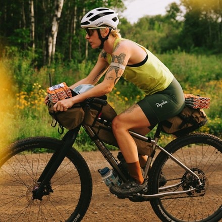 Location Image for Hold Fast Frame Bag - 3.25 L