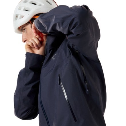 Arc'teryx Beta SL Jacket - Men's 10