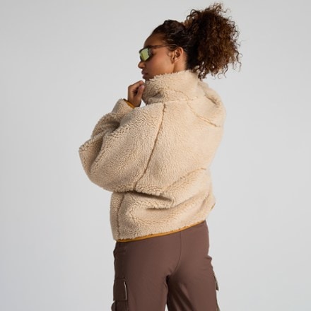 SENIQ Wooluxe Fleece Pullover - Women's 1