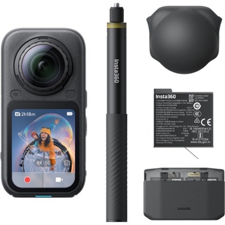 Insta360 X6 Essentials Bundle 2