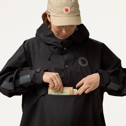 Fjallraven Hoja Cycling Rain Poncho - Men's 2