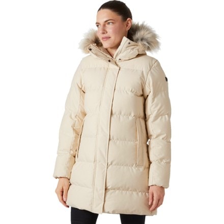 Helly Hansen Blossom Puffy Parka - Women's 1