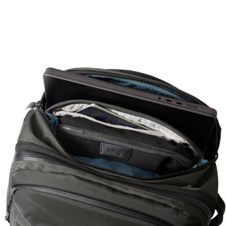 Bellroy Transit Travel Pack Pro 4