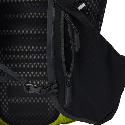 Black Diamond Distance 8 Hydration Pack 7