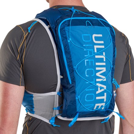 Ultimate Direction Mountain Vest 5.0 Hydration Vest 2