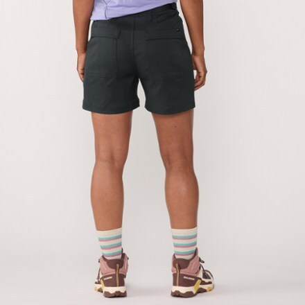IVIR Women's 8" Cargo Bermuda Shorts - Quick Dry Hiking Shorts With Pockets, Wide Leg Outdoor Shorts