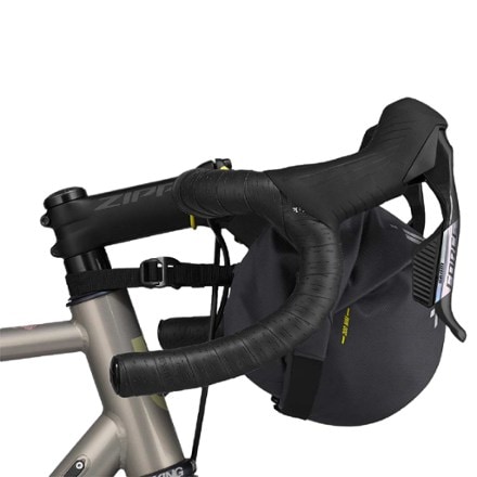 Apidura Expedition Handlebar Pack 4