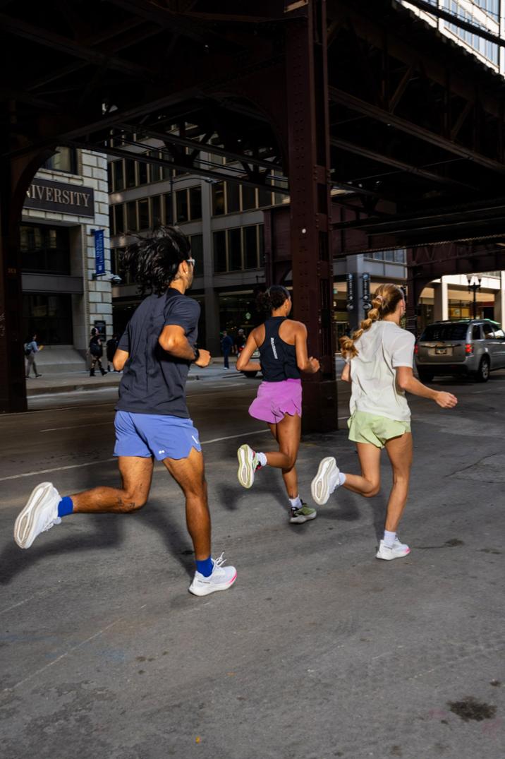 Location Image for Aero Glide 4 Road-Running Shoes - Men's