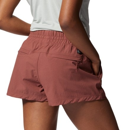 Mountain Hardwear Basswood Pull-On Shorts - Women's 7