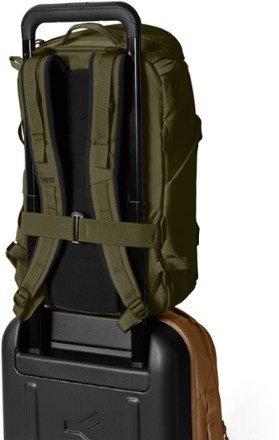 YETI Ranchero Pack - 22 L 8
