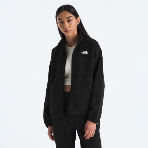 On Body Image of color Tnf Black