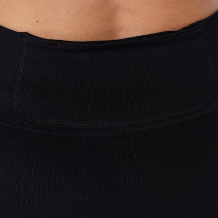 CIRCLE Keep The Flow Leggings 2.0 - Women's 5