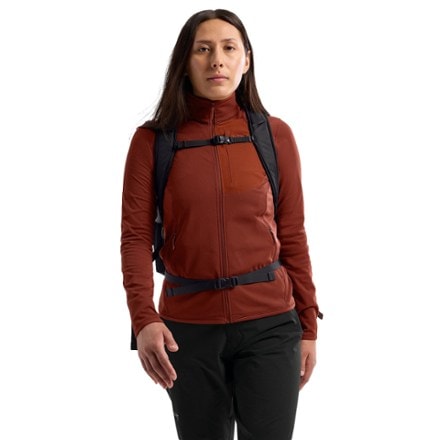 Arc'teryx Mantis 16 Pack 2