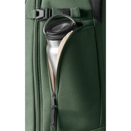 Eagle Creek Gear Warrior XE 2-Wheel Convertible Carry-On Luggage 9