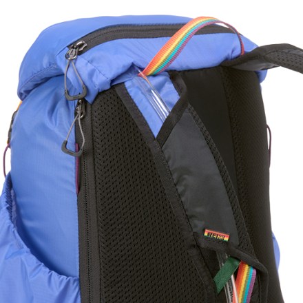 REI Co-op Flash 22 Pride Edition Pack Hydration port & tube routing (reservoir not included)