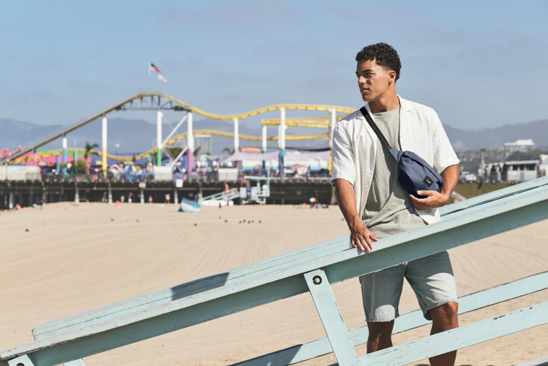 Location Image of color Coastal Blue