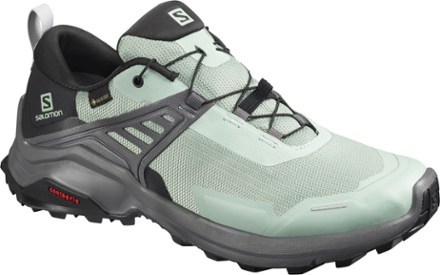 salomon lightweight walking shoes