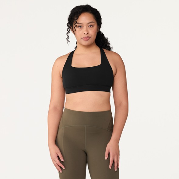 Model info: Height: 5'9" | Chest: 32b | Waist: 30 | Wearing size: M