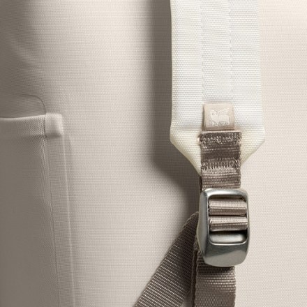 Stanley The All Day Madeleine Mini Cooler Backpack - 20 Cans/14 Qts. 4